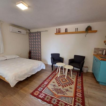 Cute Guest Room Kefar Weradim Εξωτερικό φωτογραφία